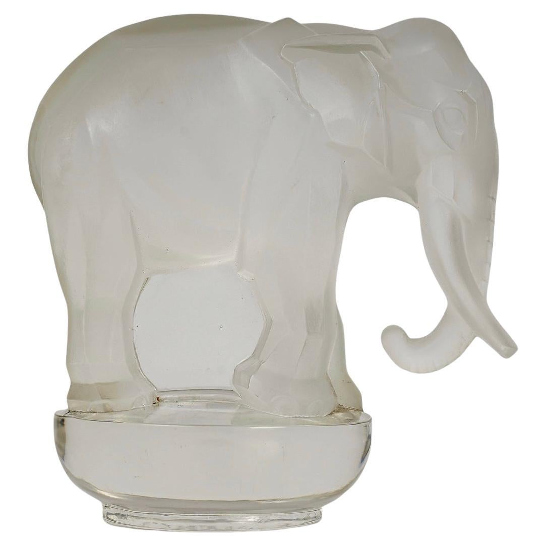 1931 René Lalique - Presse-papier Eléphant Toby Verre dépoli