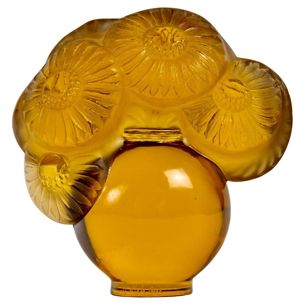1931 René Lalique Seal Stamp Soucis Yellow Amber Glass Flowers For Sale