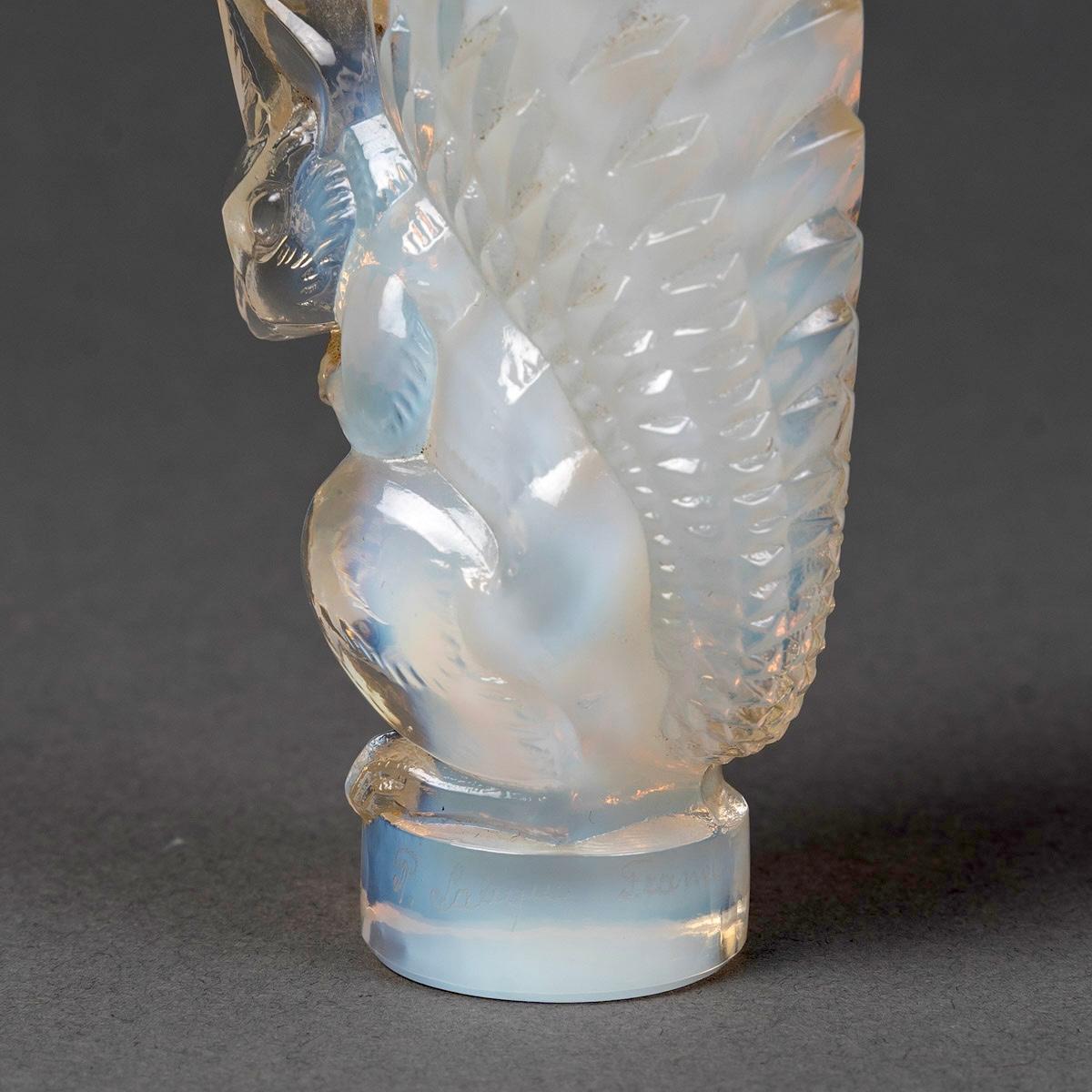 Mid-20th Century 1931 Rene Lalique Seal Stamp Ecureuil Squirrel Opalescent Glass For Sale