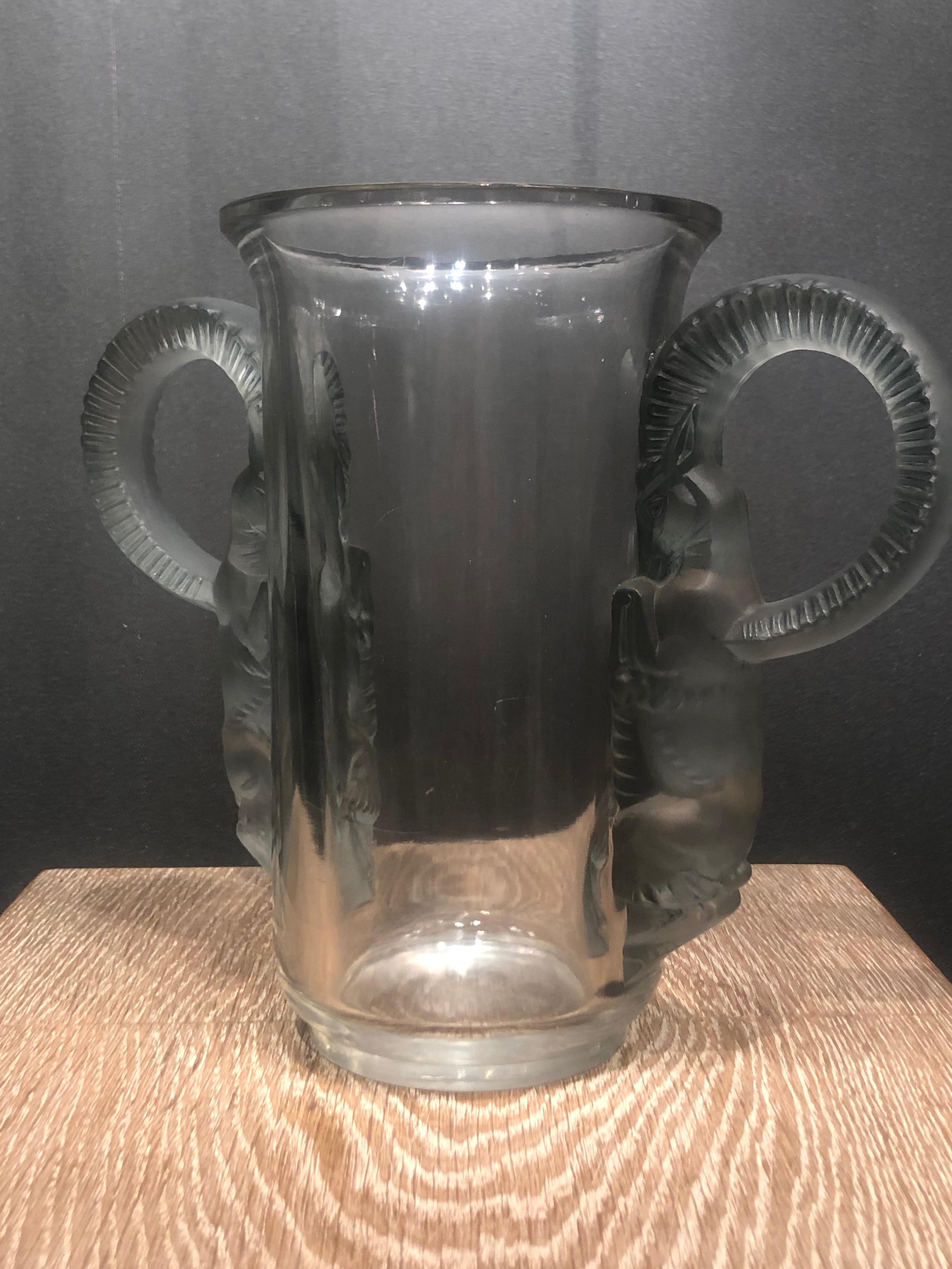 Art Deco 1931 René Lalique Thibet Tibet Vase in Clear Glass with Green Stain, Rams