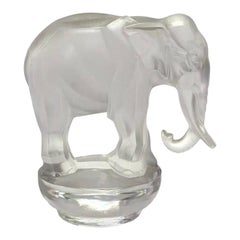 1931 René Lalique Toby Elephant Statue Presse-Papiers Verre Givré