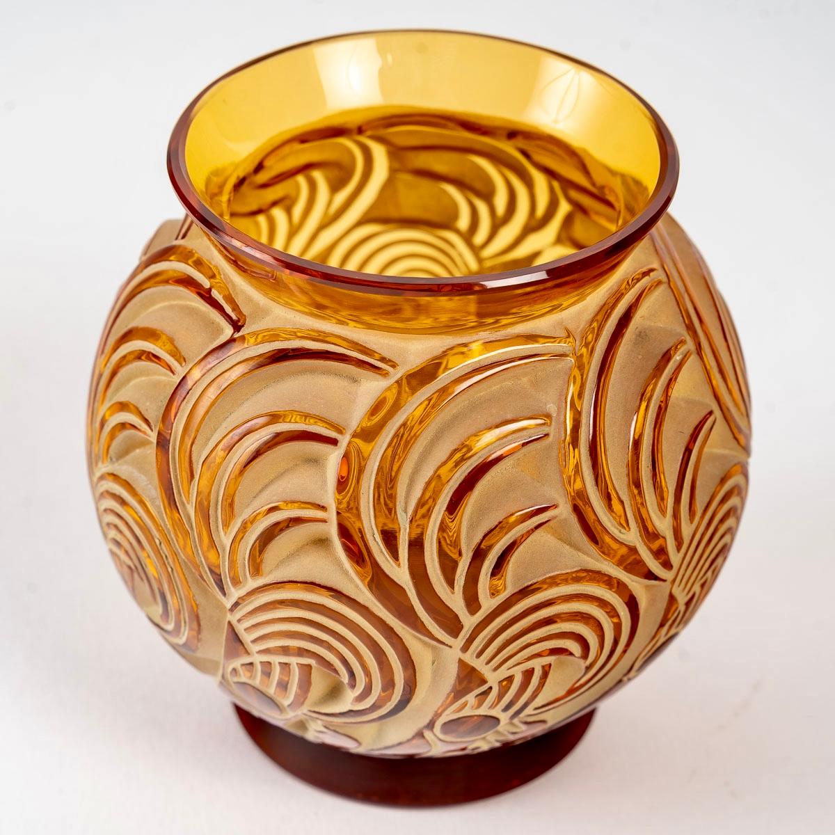 French 1931 René Lalique, Vase Bresse Amber Yellow Glass with Green Beige Patina
