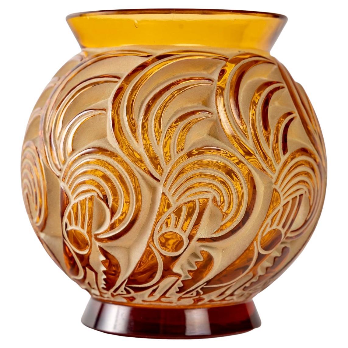 1931 René Lalique, Vase Bresse Amber Yellow Glass with Green Beige Patina