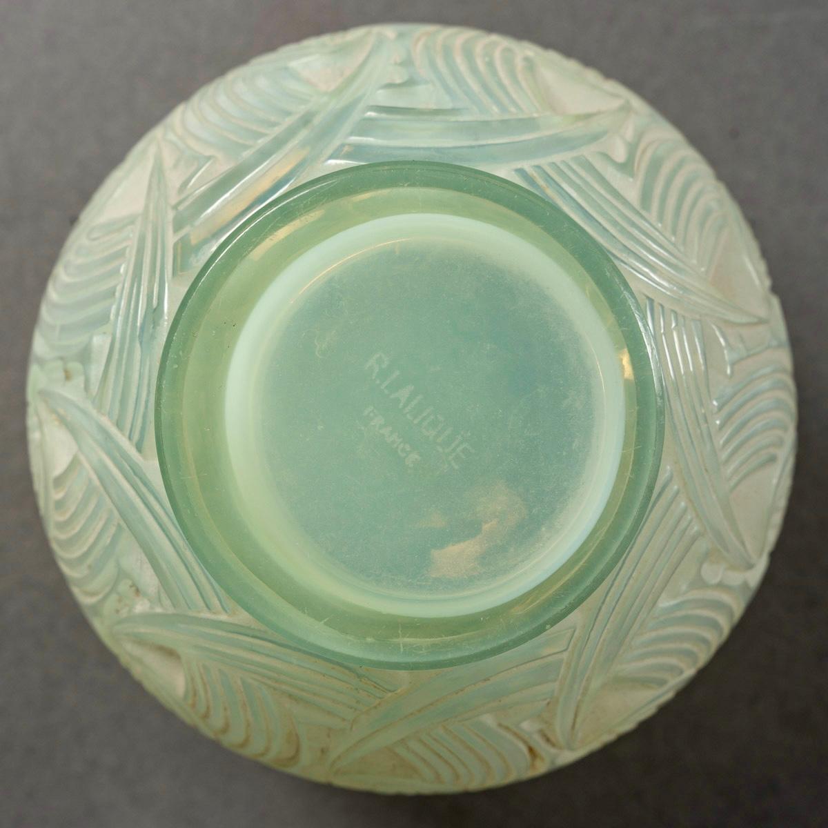 Molded 1931 René Lalique - Vase Le Mans Celadon Green Glass with White Patina For Sale