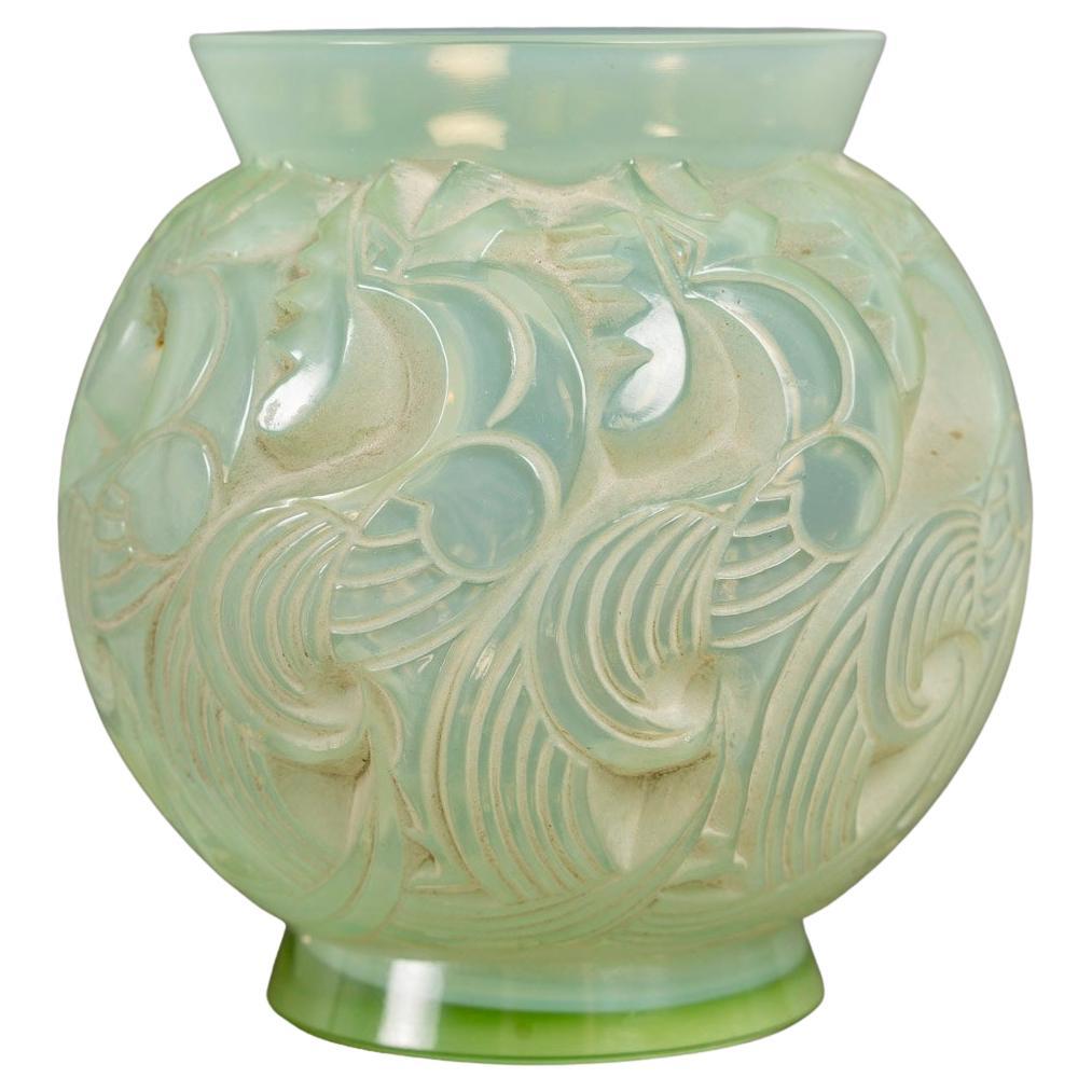 1931 René Lalique - Vase Le Mans Celadon Green Glass with White Patina