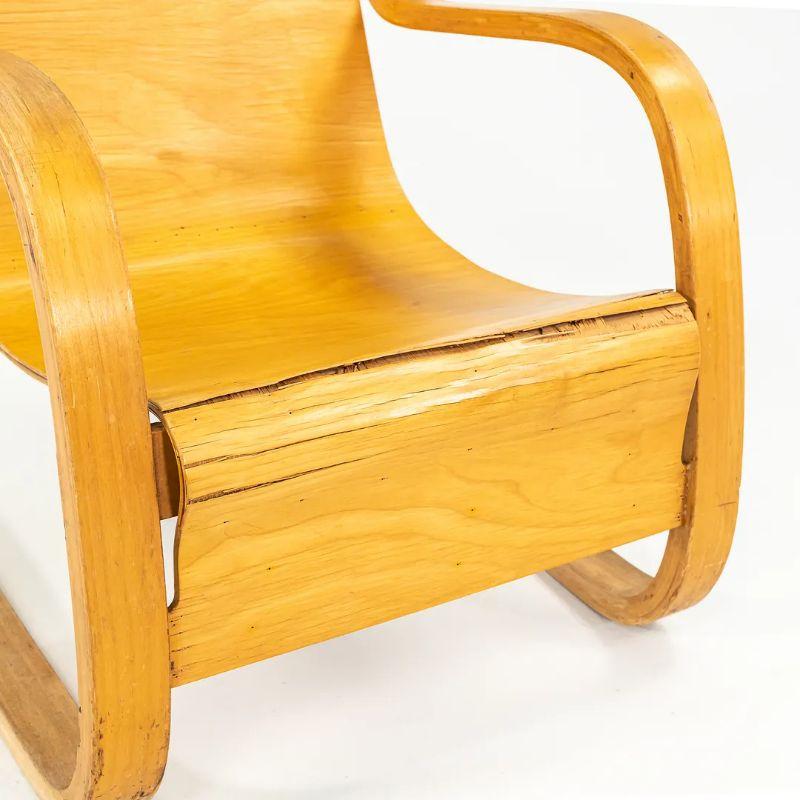 1932 Artek No. 42 Small Paimio Lounge Chair in Birch by Alvar & Aino Aalto For Sale 5