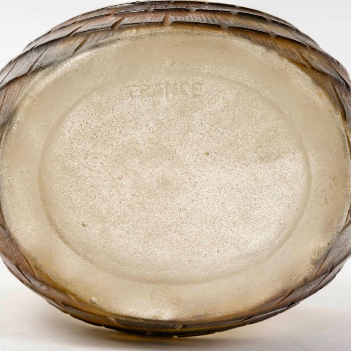 1932 Gabriel Argy Rousseau - Vase Jeunesse Younth Glass Pate De Verre In Good Condition For Sale In Boulogne Billancourt, FR
