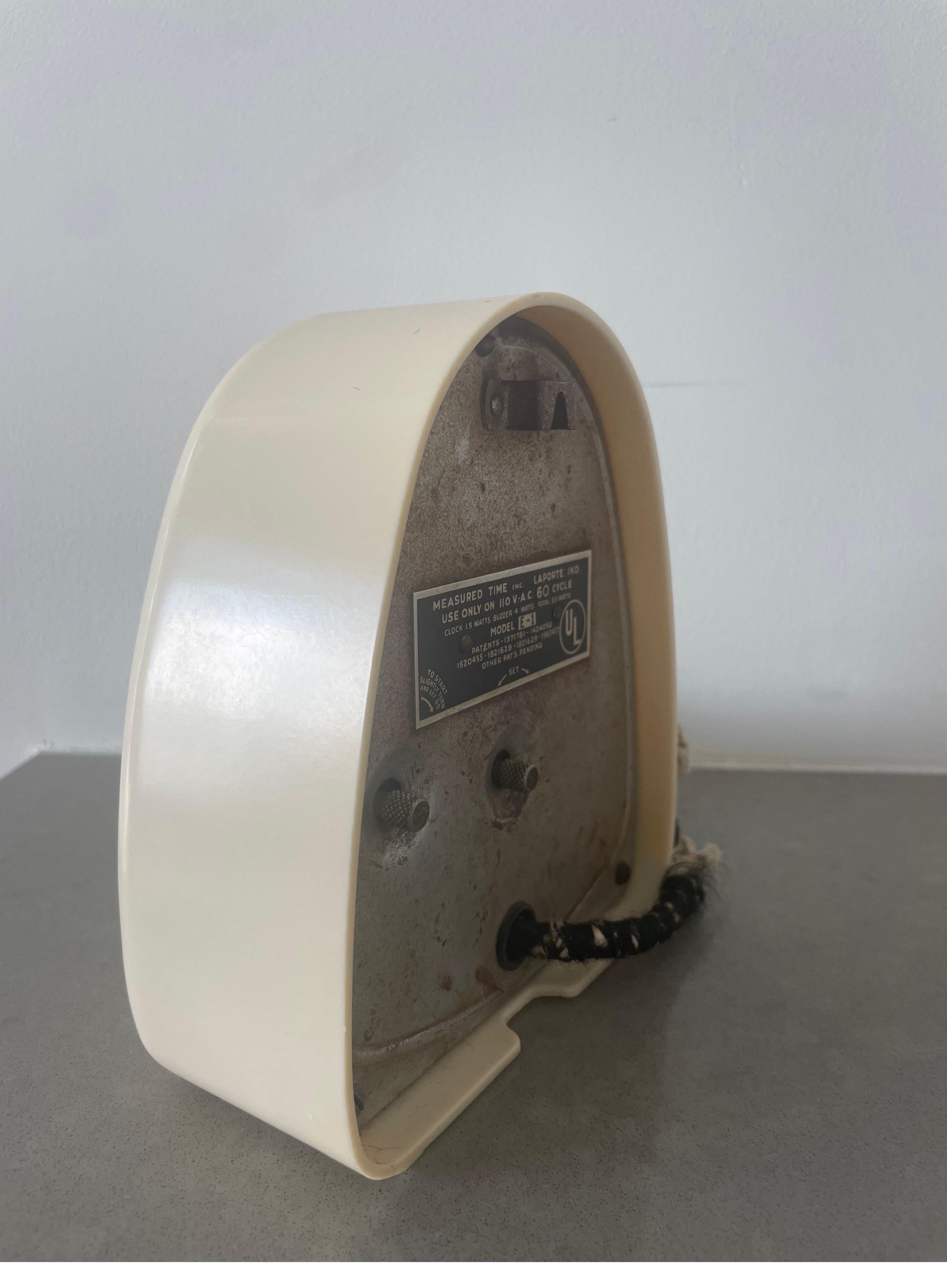 Modern 1932 Isamu Noguchi “Measured Time” Hawkeye Clock  For Sale