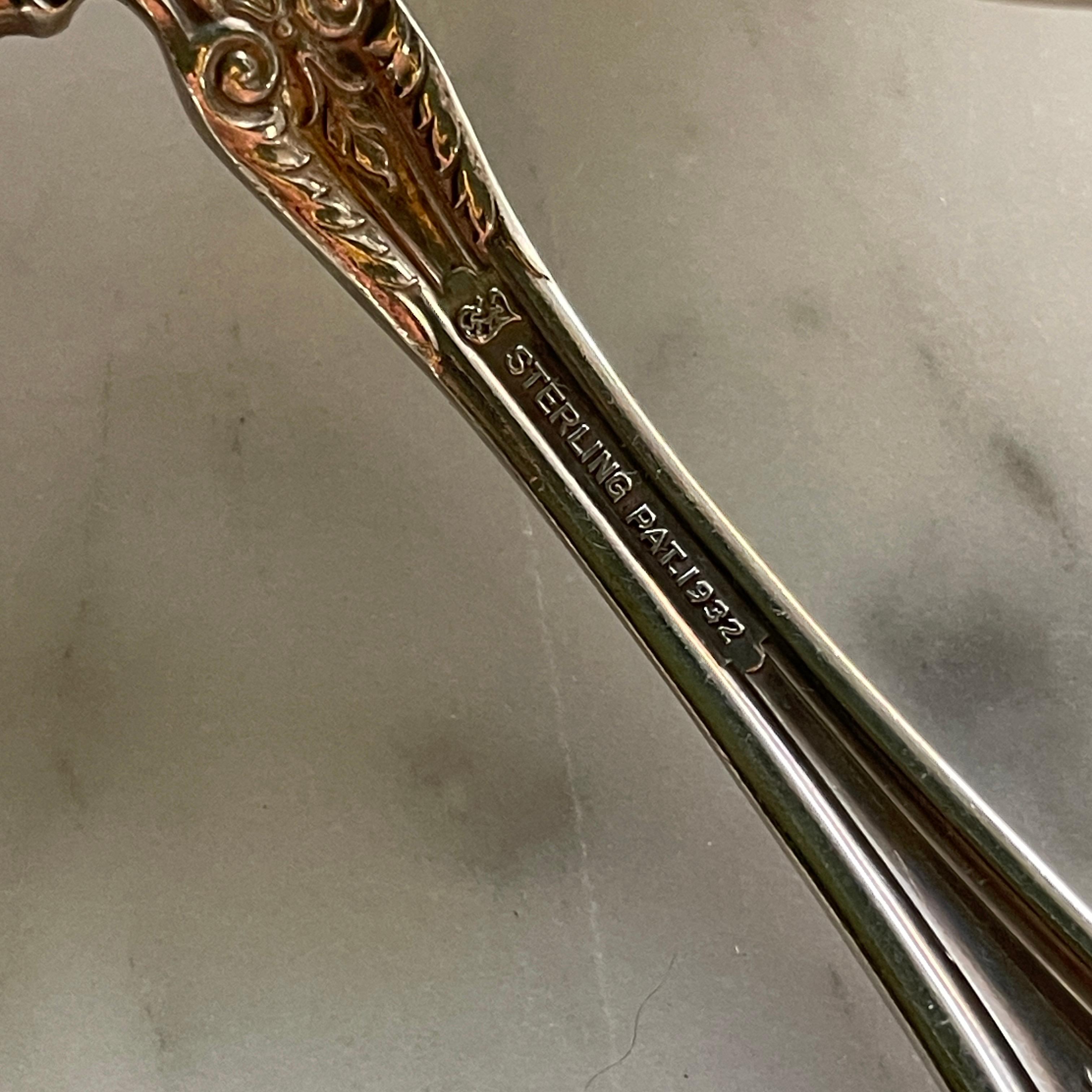 1932 King Richard Towle Sterling Silver Besteckset 61 Teile, 11,9 Garnituren im Angebot 4