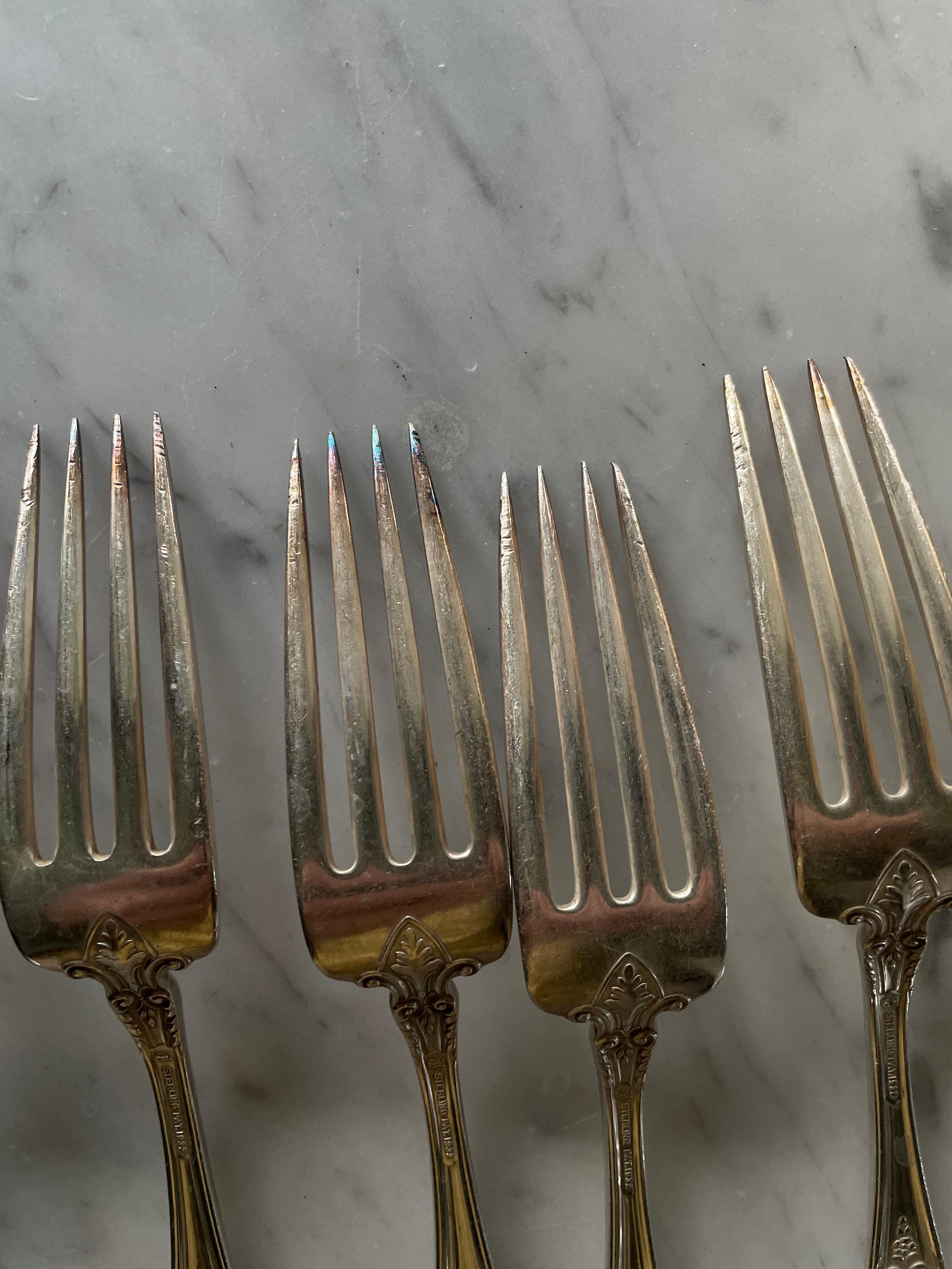 1932 King Richard Towle Sterling Silver Besteckset 61 Teile, 11,9 Garnituren im Angebot 5