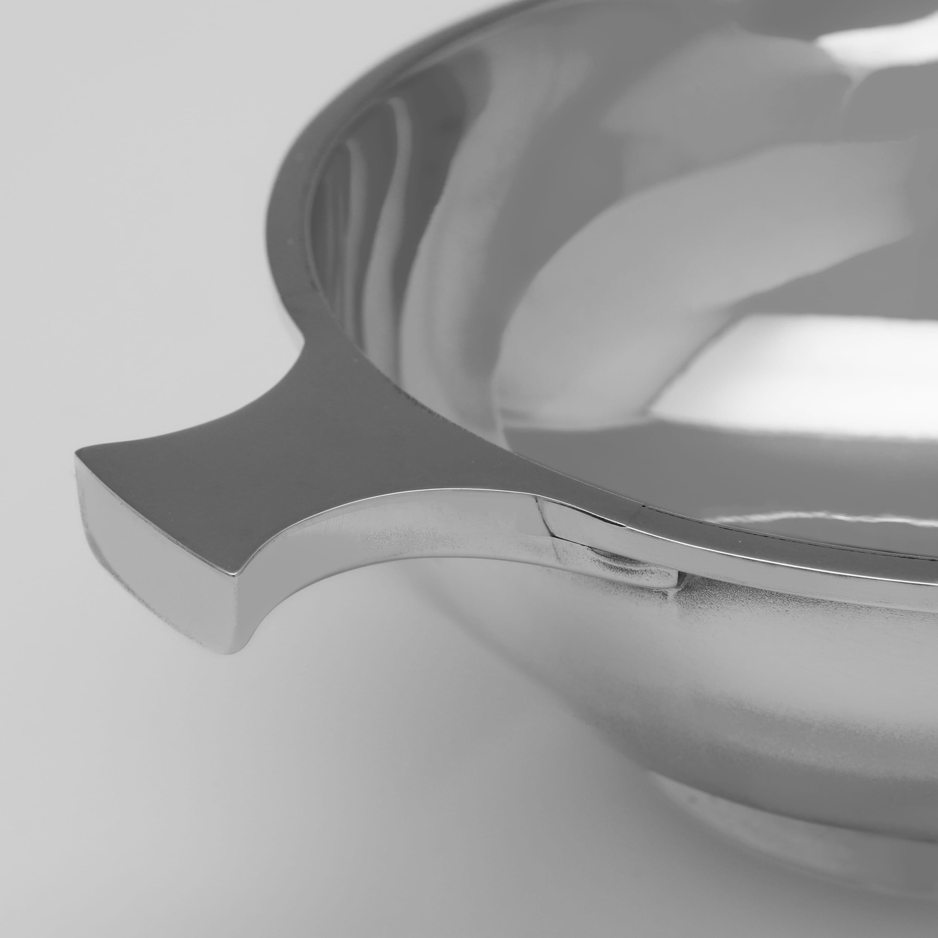 Inglese 1932 London Sterling Silver Quaich di L.A. Crichton, 5,87 once Troy in vendita