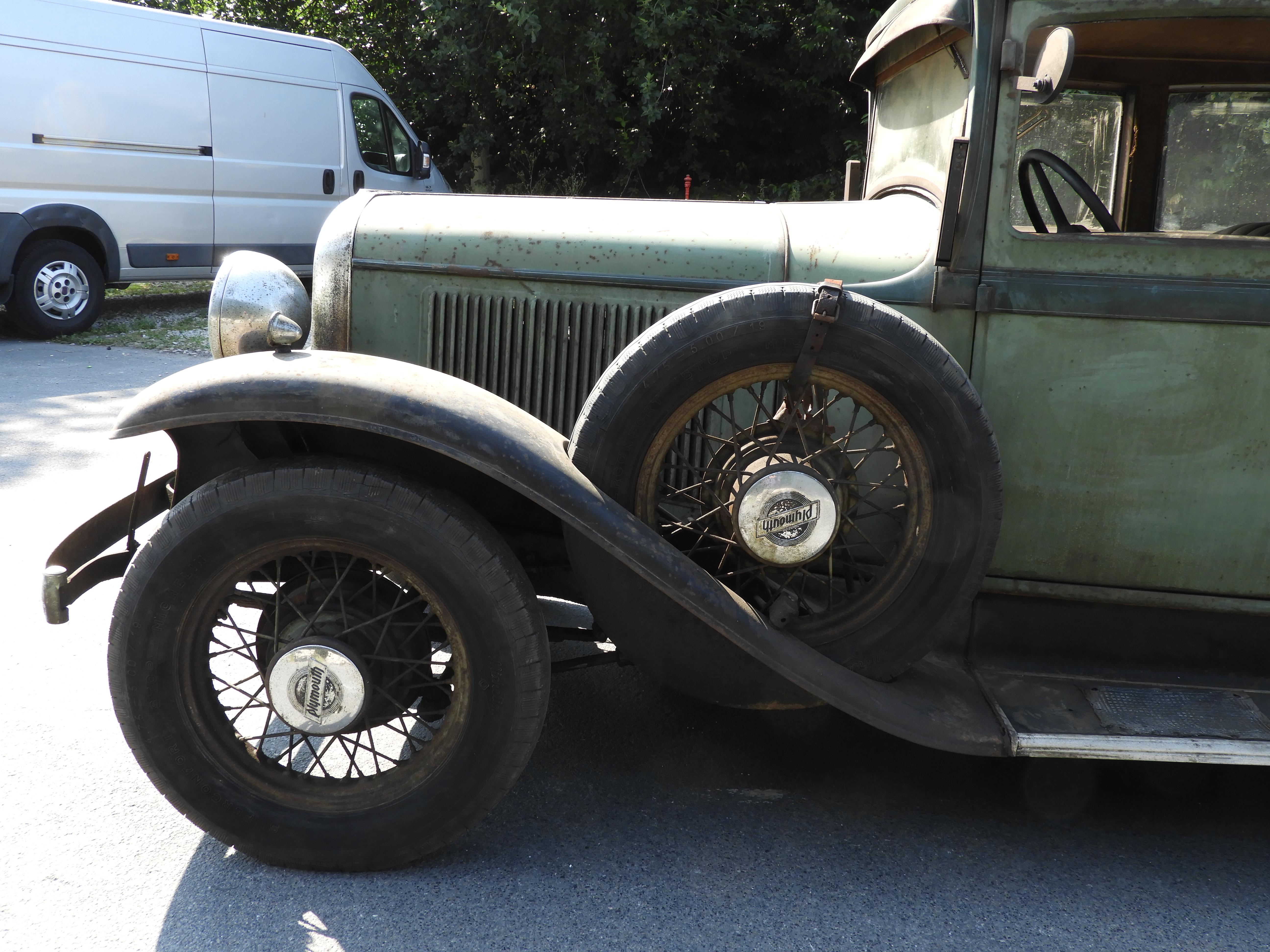 1932 Plymouh Commercial Original Patina Car In Good Condition For Sale In Zedelgem, BE