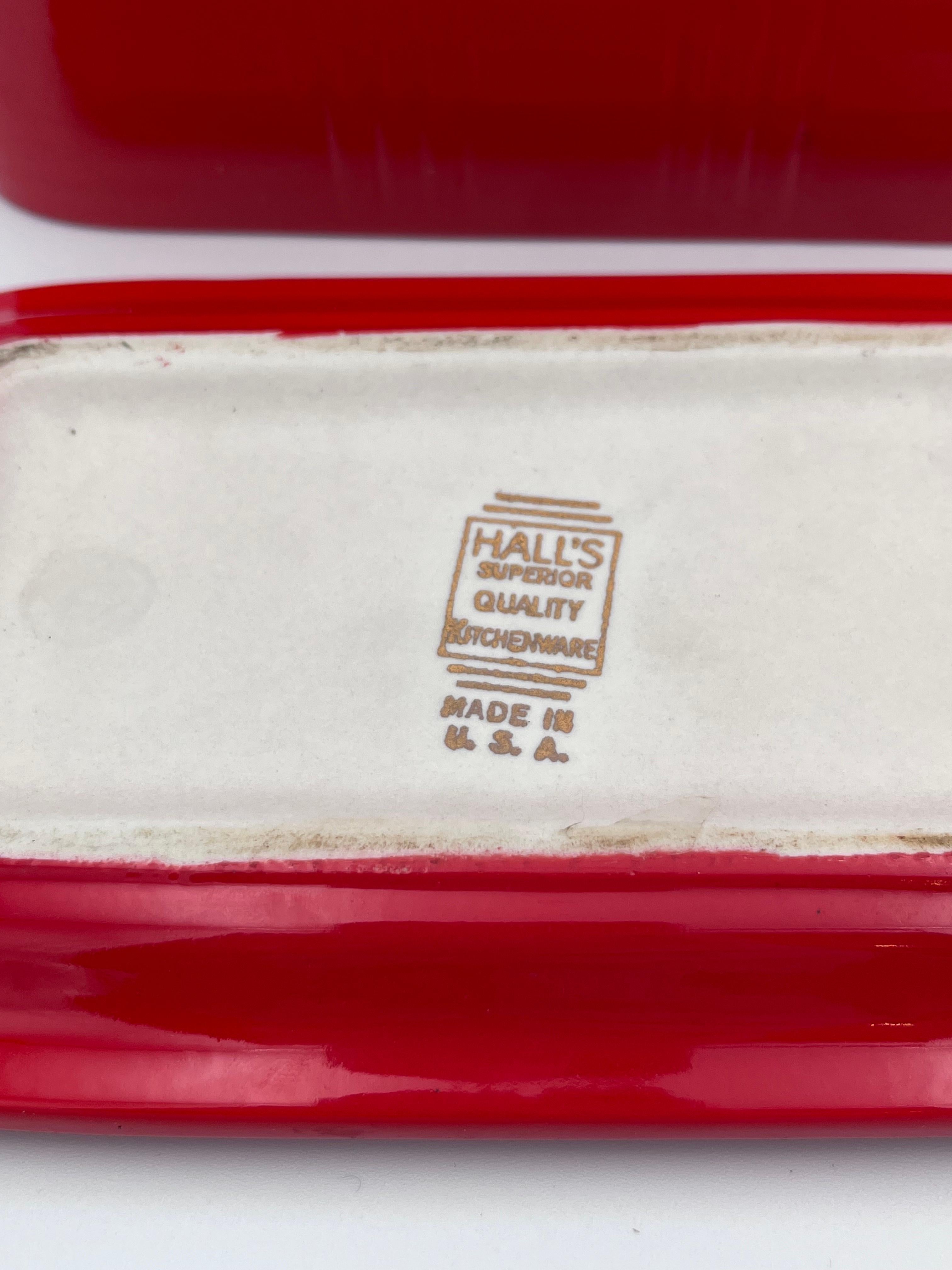 1932 Red Coved 1LB Butter Dish by Hall's Superior Quality Kitchenware In Good Condition In Red Lion, PA