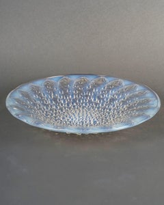1932 René Lalique - Art Deco Bowl Dish Roscoff Opalescent Glass - Fishes