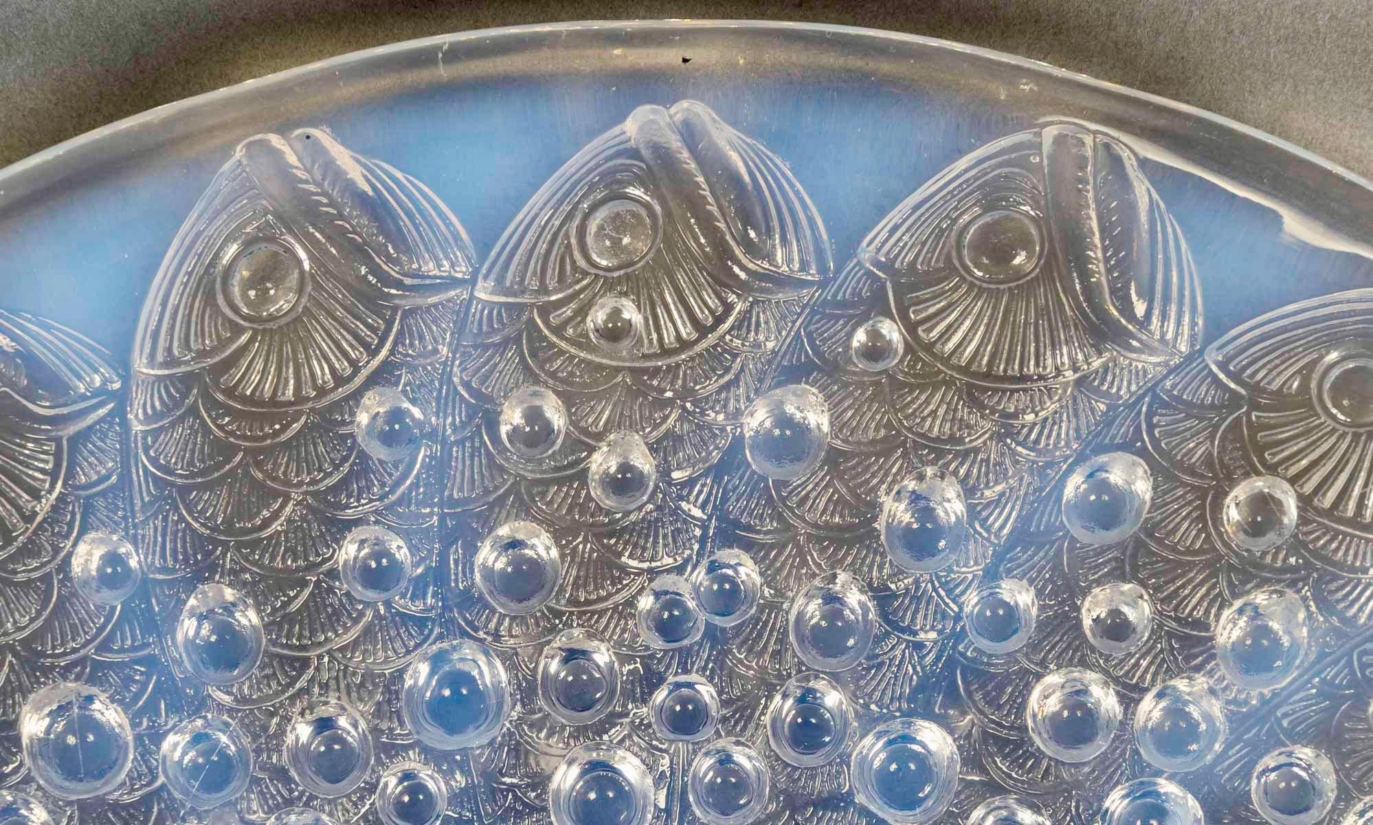 Art déco 1932 René Lalique - Art Deco Bol Plat Roscoff Verre Opalescent - Poissons en vente