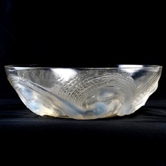 1932 René Lalique Calypso Coupe Bowl Opalescent Glass, Mermaids
