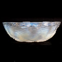 1932 René Lalique Dauphins Coupe Bowl Opalescent Glass Dolphins Feathers