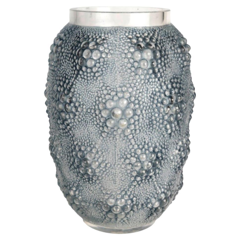 1932 René Lalique - Davos Vase For Sale