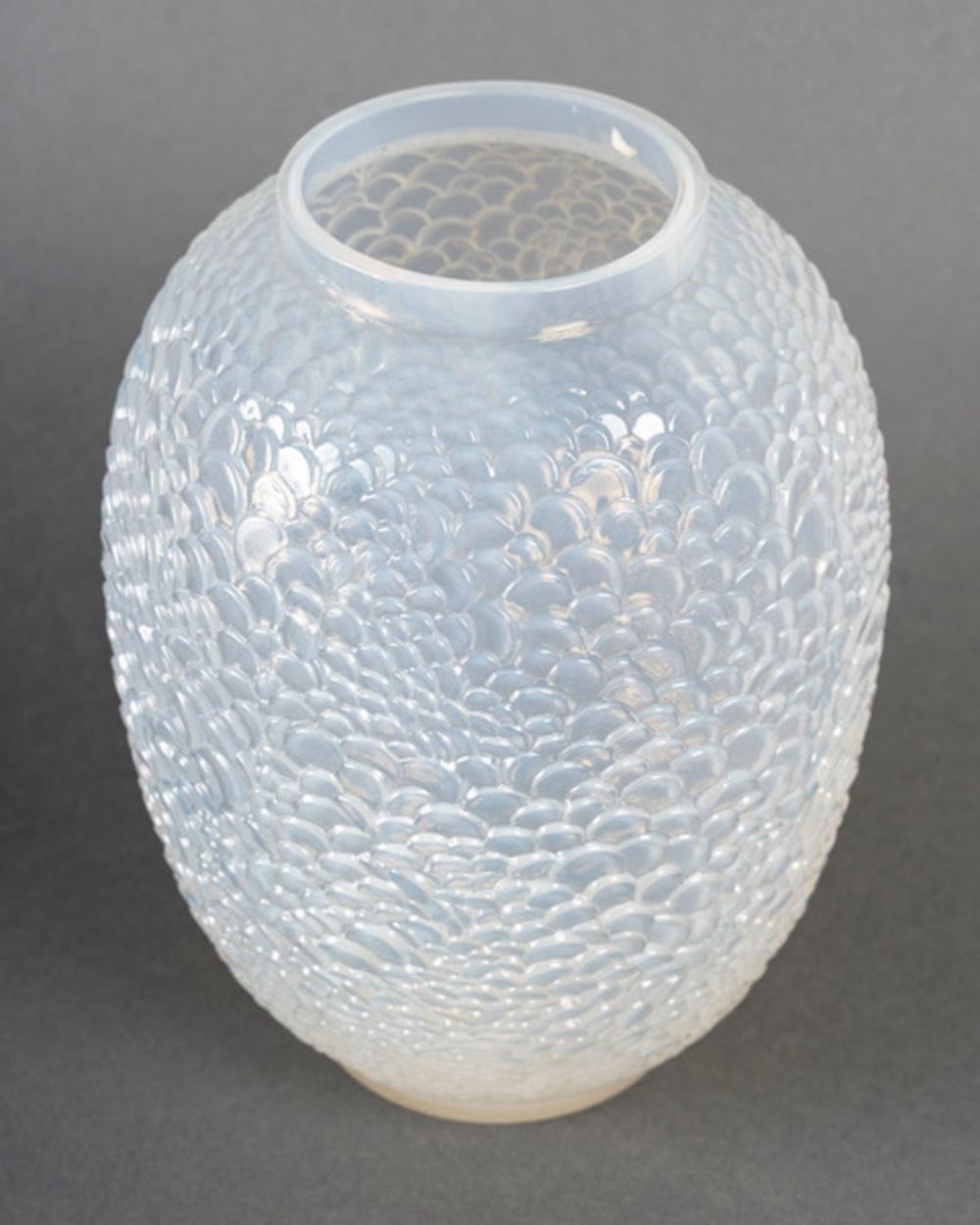 1932 Rene Lalique - Jarrón de cristal opalescente 