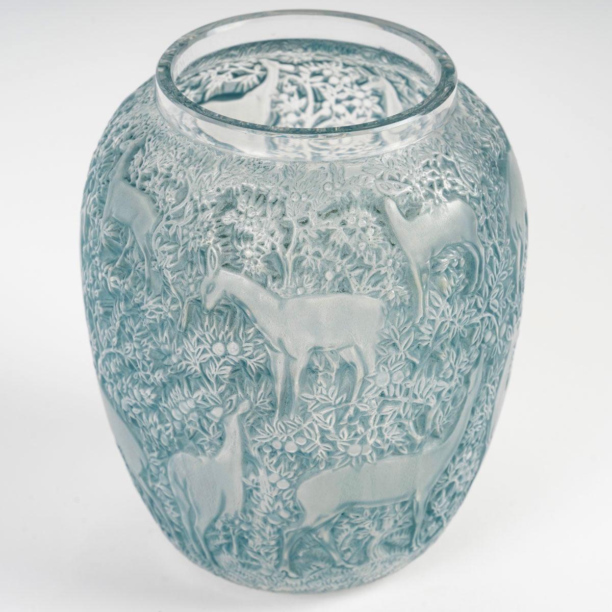 Art Deco 1932 René Lalique, Original Vase Biches Frosted Glass with Blue Patina