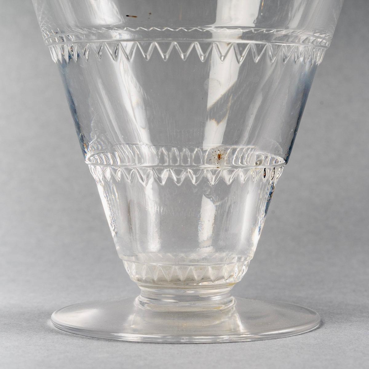 1932 René Lalique Set of Glasses Decanter Pitcher Vouvray Clear Glass 42 Pieces 2