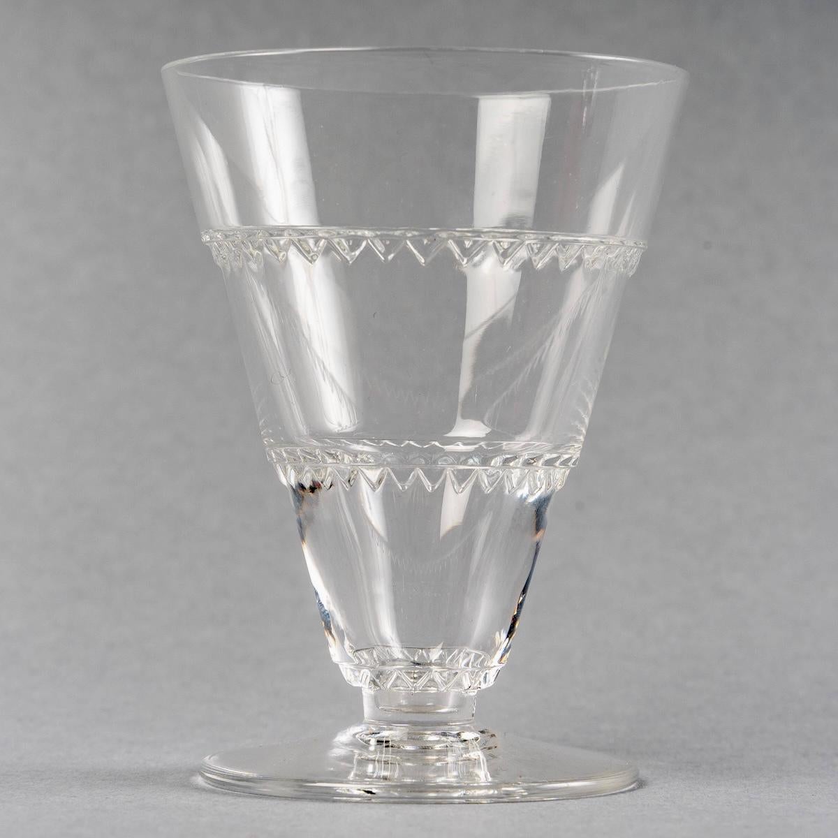 1932 René Lalique Set of Glasses Decanter Pitcher Vouvray Clear Glass 42 Pieces 7