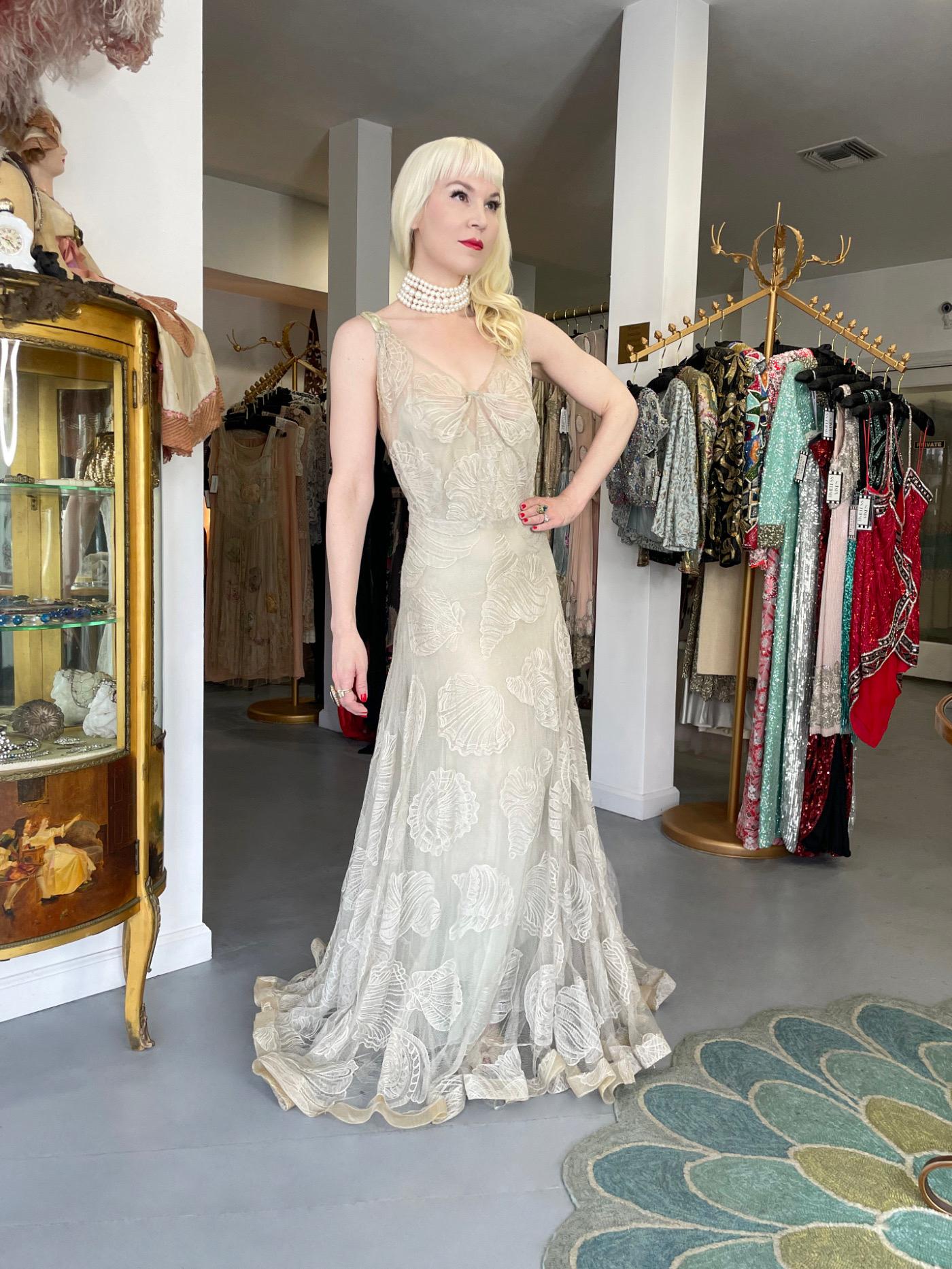 1932 Worth Couture for Elizabeth Arden Sequin Ivory Seashell Motif Lace Gown 12