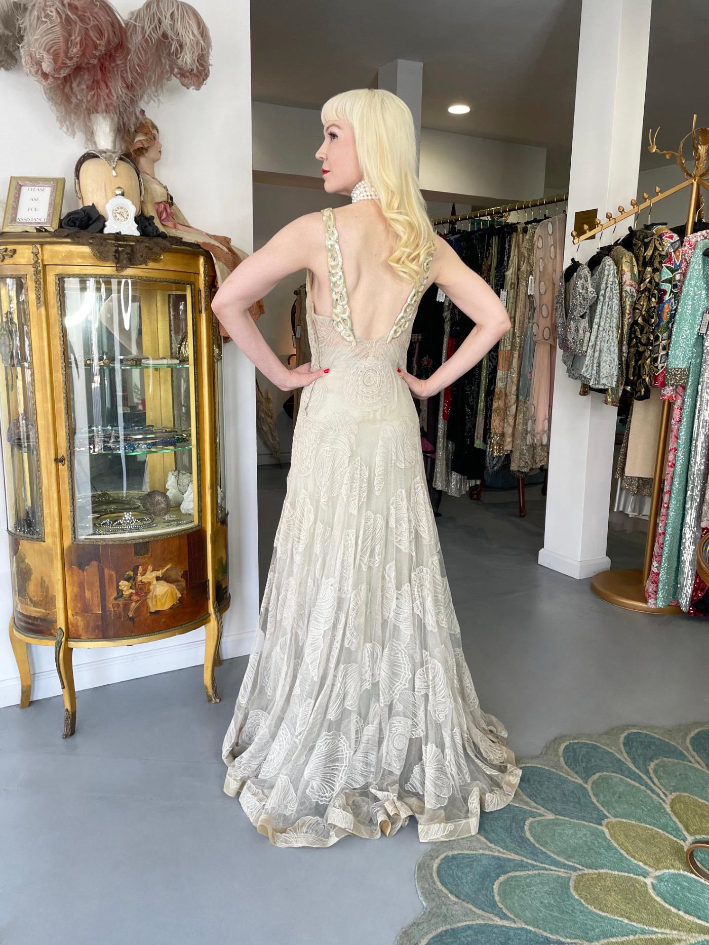 1932 Worth Couture for Elizabeth Arden Sequin Ivory Seashell Motif Lace Gown 13
