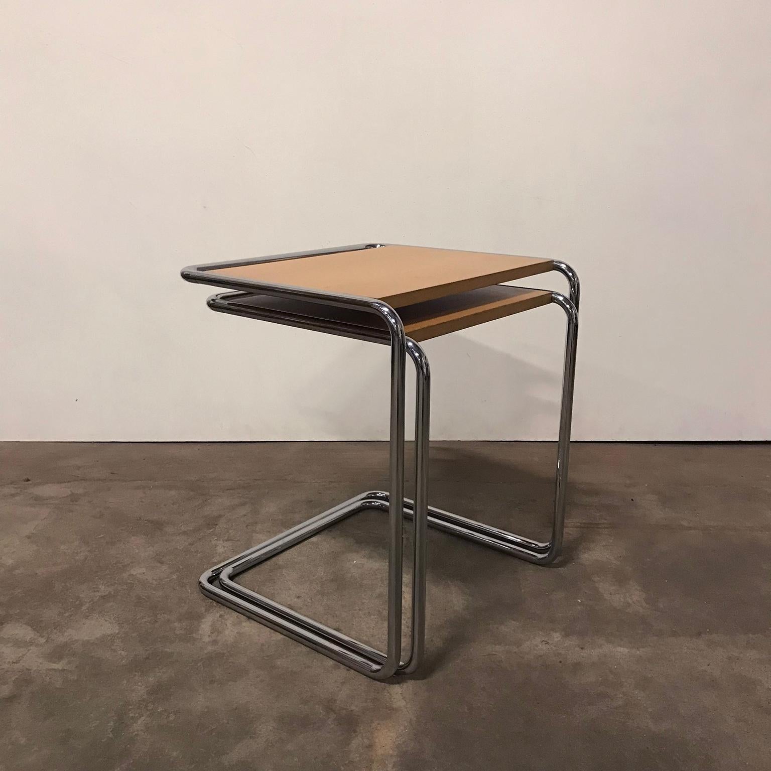 Set of beautiful side tables by Thonet, The tables are in very good condition, except for some minor traces of wear on the table tops. The tables can be used in many ways.

Total weight is 10.5 kg
The dimensions of the highest table is 57 cm H x