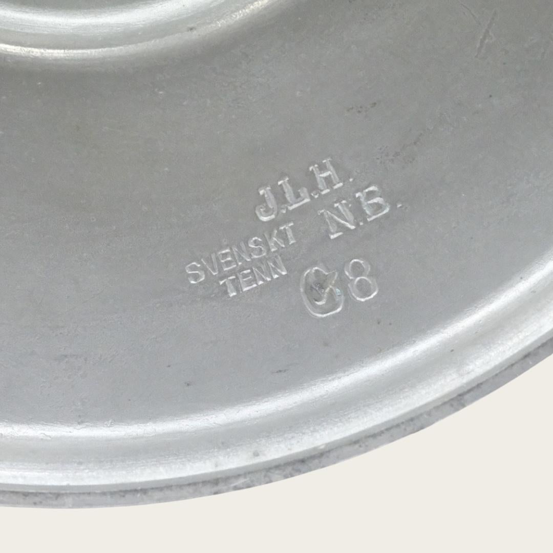 1933 Coppia di portacandele in peltro di J.L. Hultman per Svenskt Tenn in vendita 1