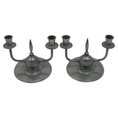 1933 Paire de bougeoirs en étain de J.L.Hultman pour Svenskt Tenn