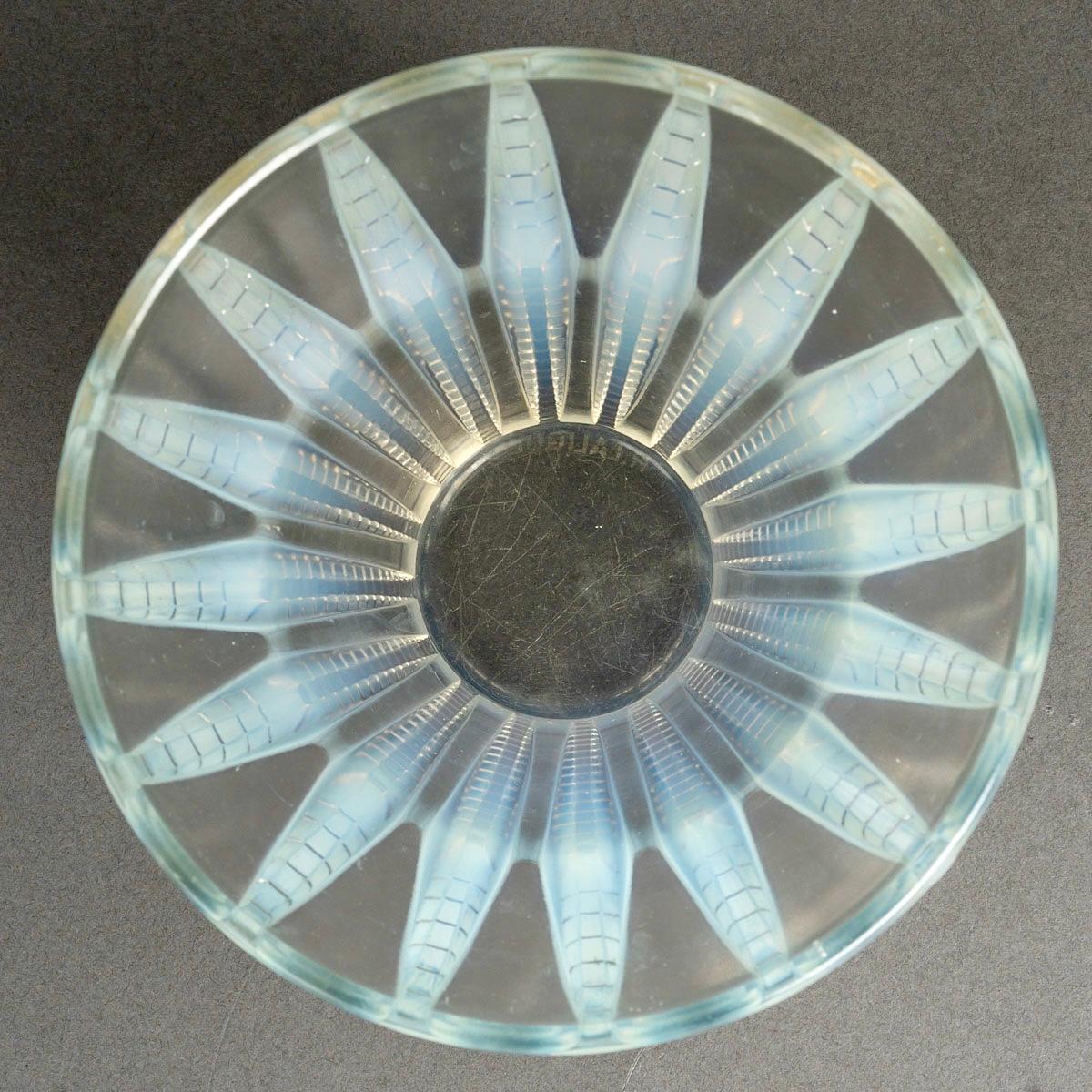 French 1933 René Lalique - Art Deco Vase Chamonix Opalescent Glass