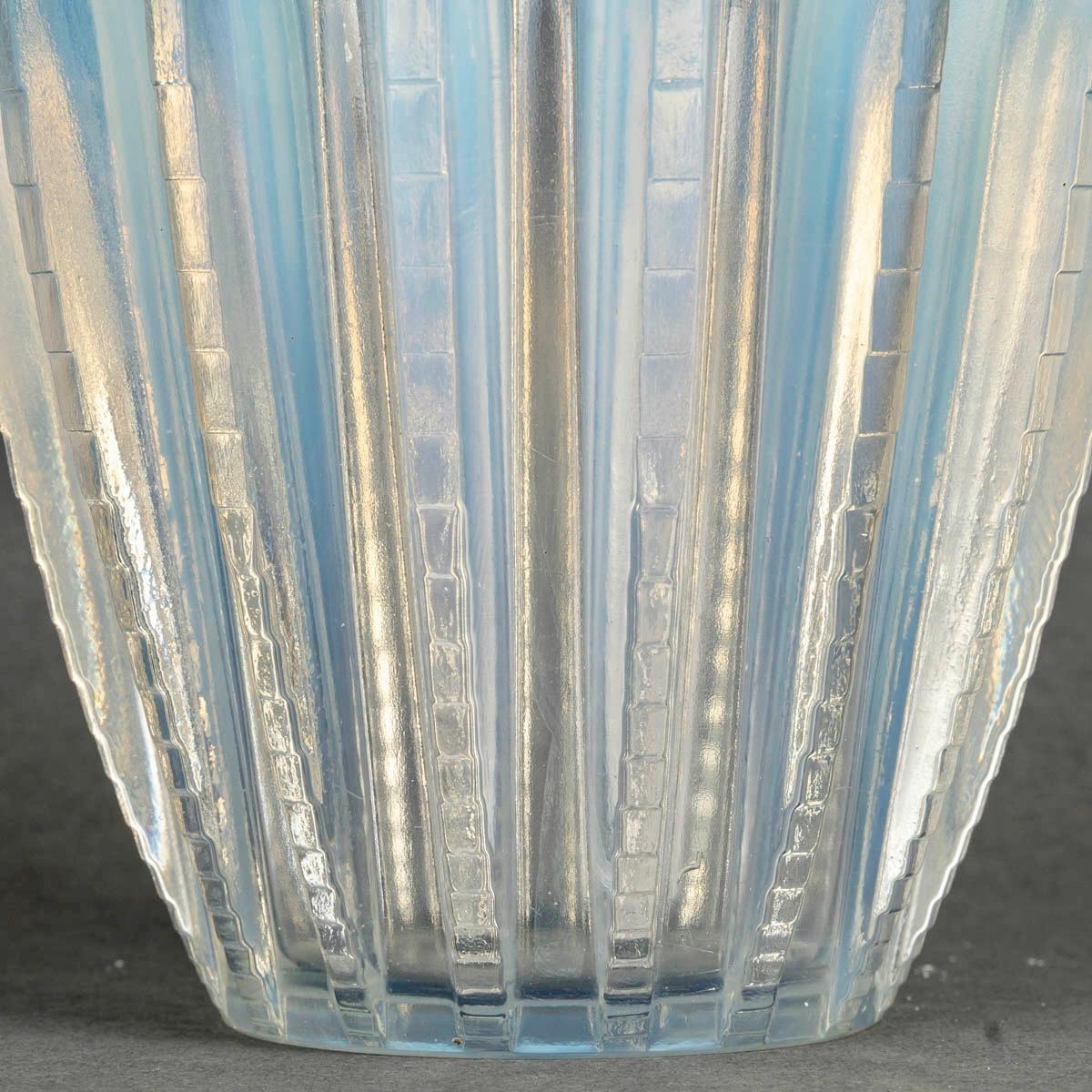 Molded 1933 René Lalique - Art Deco Vase Chamonix Opalescent Glass