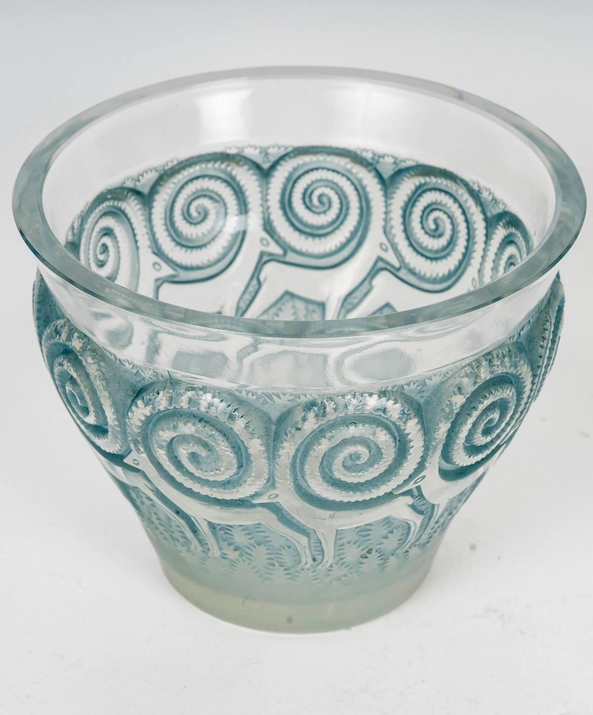 French 1933 René Lalique Art Deco Vase Rennes Glass with Blue Patina