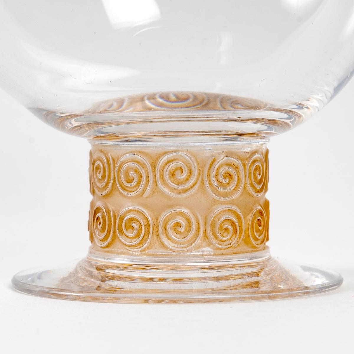 Art Glass 1933 Rene Lalique Chinon Set 4 Liquor Wine Degustation Glasses and 1 Tray