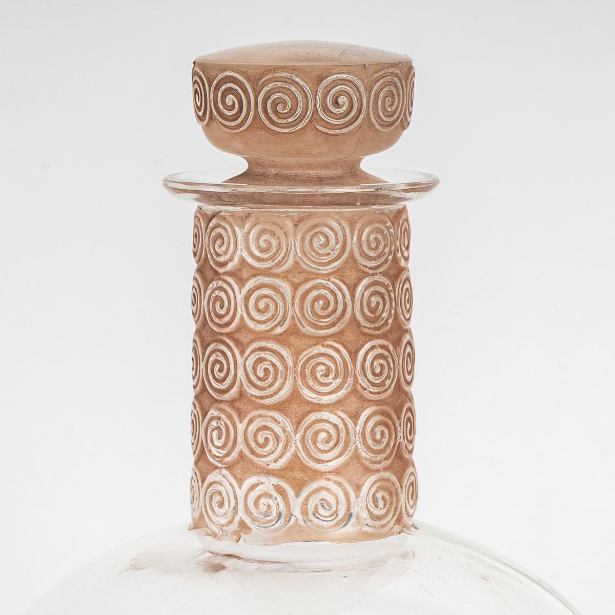 French 1933 Rene Lalique Chinon Set 7 Liquor Wine Degustation Glasses and 1 Decanter