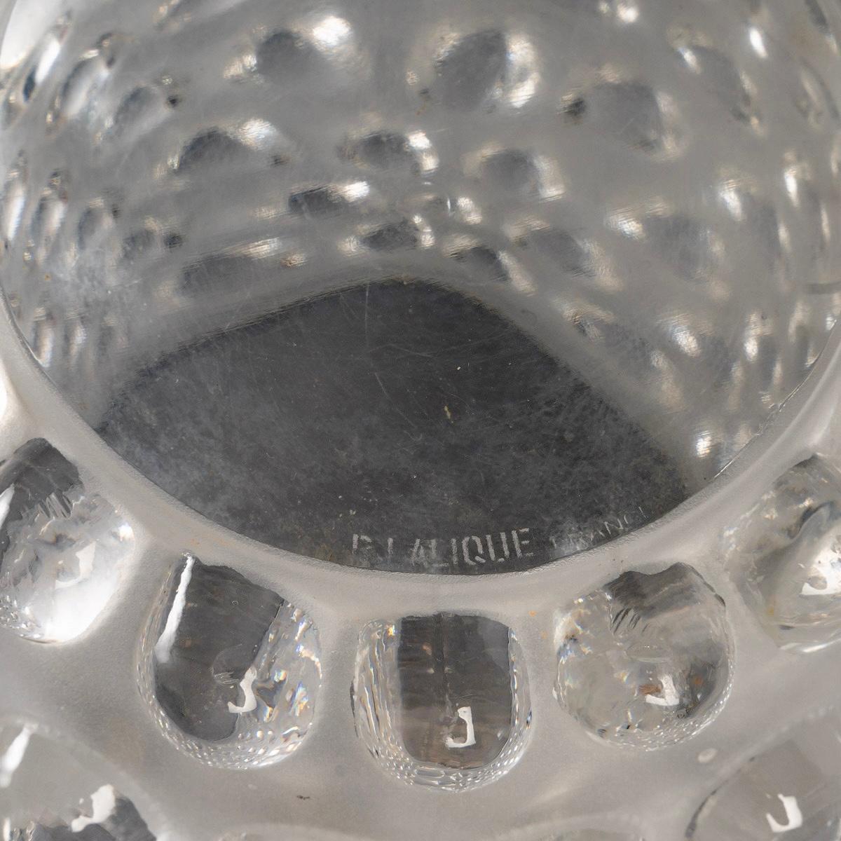 Mid-20th Century 1933 René Lalique, Original Mossi Vase Frosted Glass