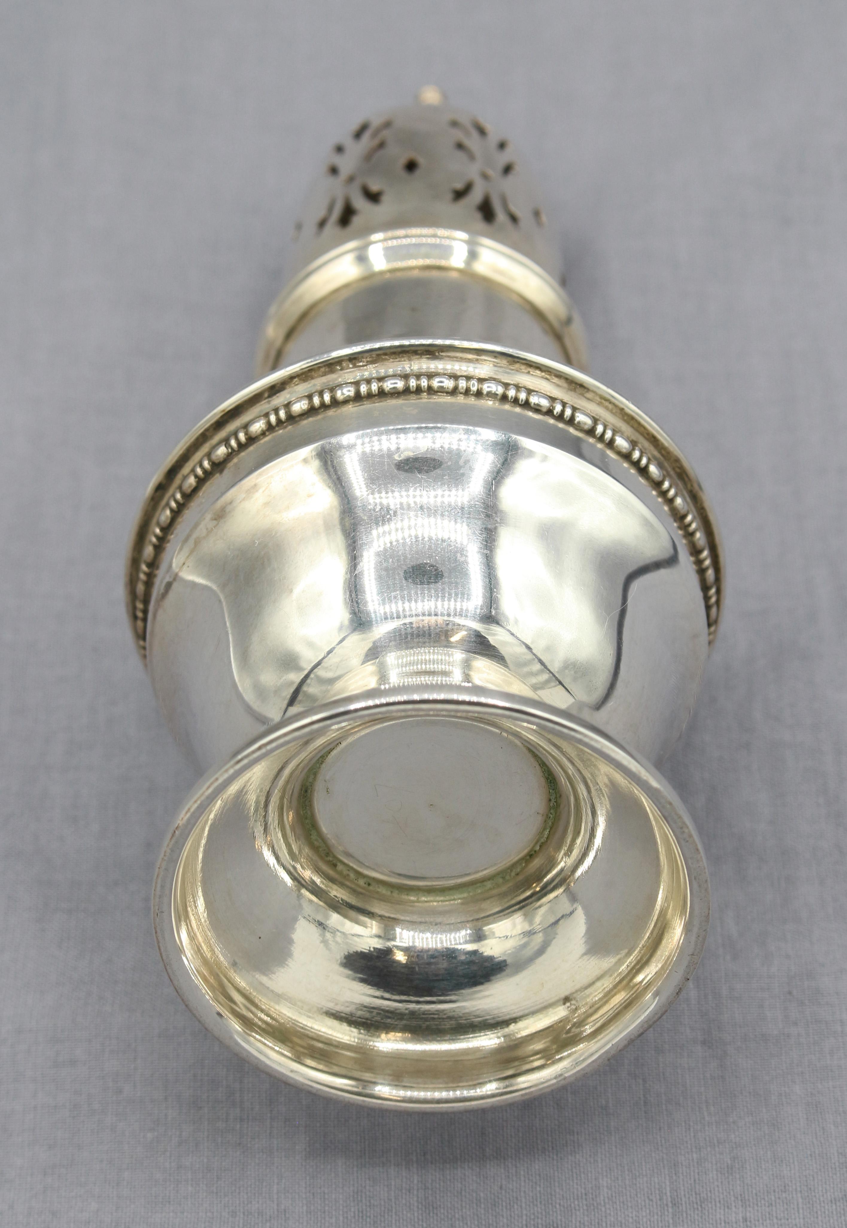 1933 Sterling Silver Sugar Caster by Duncan & Scobbie In Good Condition For Sale In Chapel Hill, NC