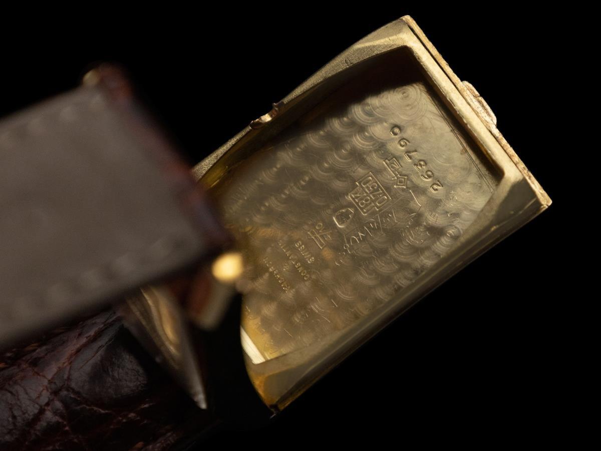 1933 Vacheron & Constantin Vintage Mens Art Deco Rectangular Watch - 18K Gold For Sale 3