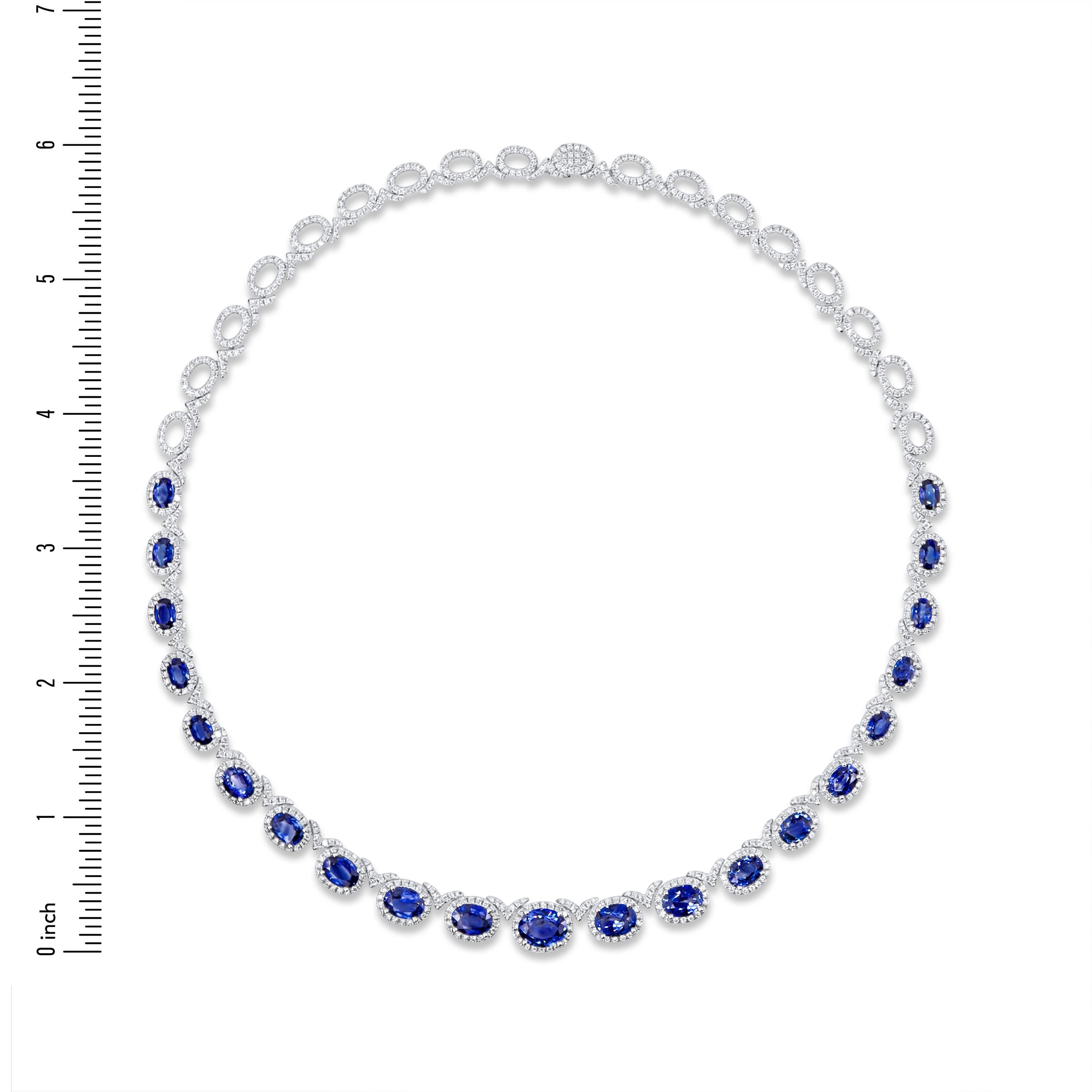 Contemporary 19.34 Ct Vivid Blue Oval Cut Sapphire and 5.65 Ct Diamond Necklace in 18W ref71 For Sale