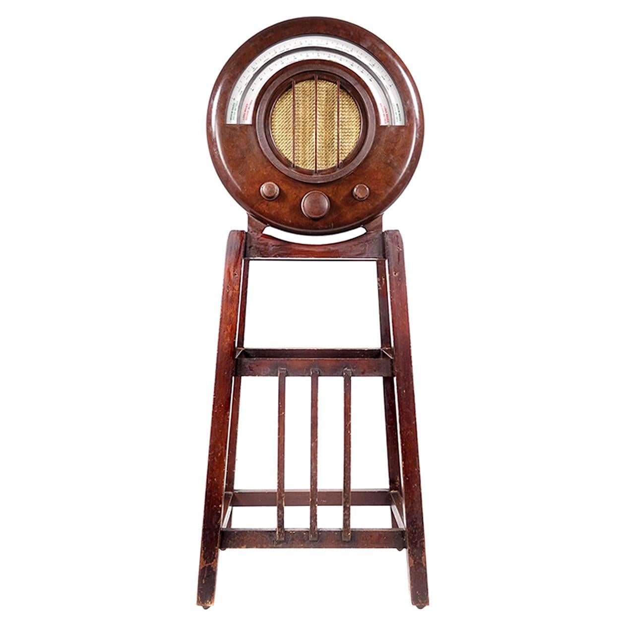1934 EKCO AD65 sur pied d'origine, design Wells Coates