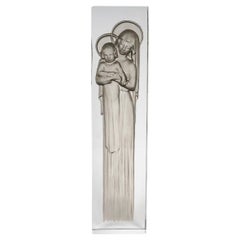 1934 René Lalique Statue Madonna and Child Vierge à l'Enfant Verre