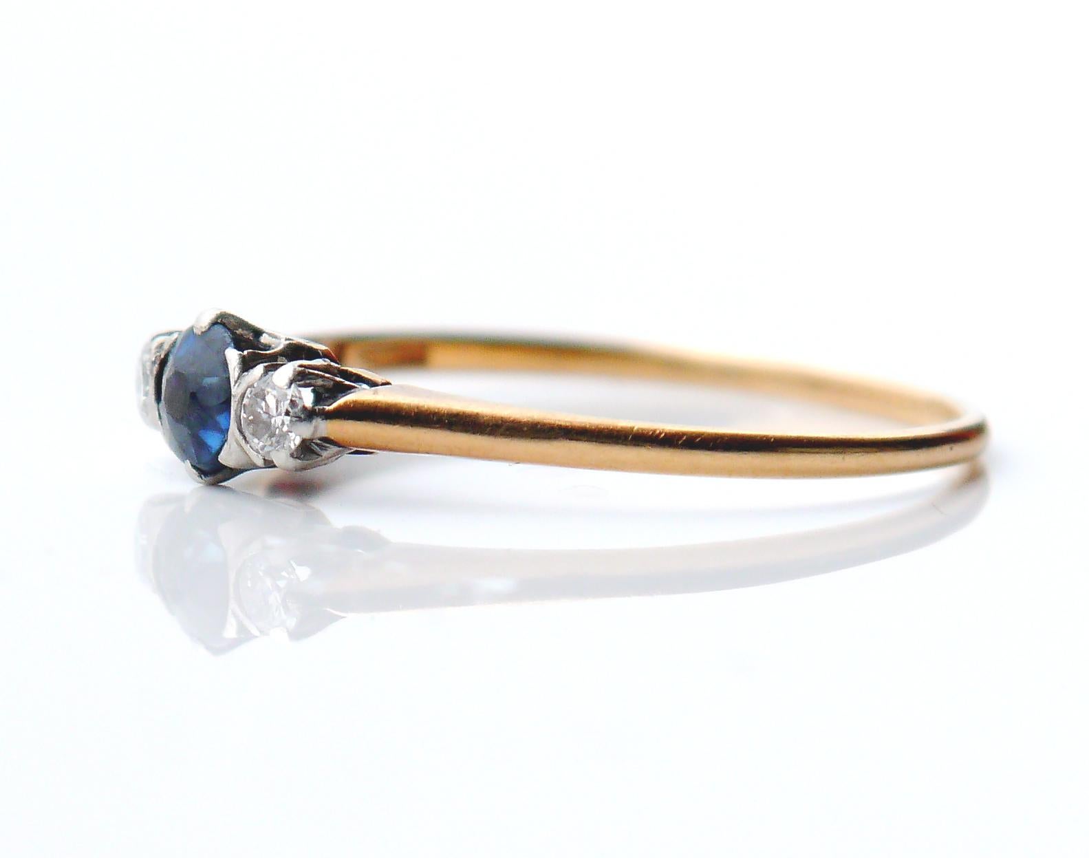 Old European Cut 1934 Ring 3 stones 0.47 ct Sapphire Diamonds solid 18K Gold Ø US 8.75 / 1.6 gr For Sale
