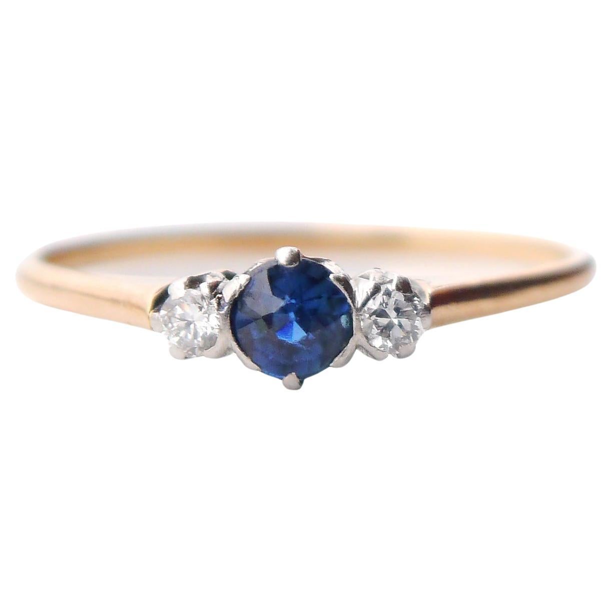 1934 Ring 3 stones 0.47 ct Sapphire Diamonds solid 18K Gold Ø US 8.75 / 1.6 gr For Sale