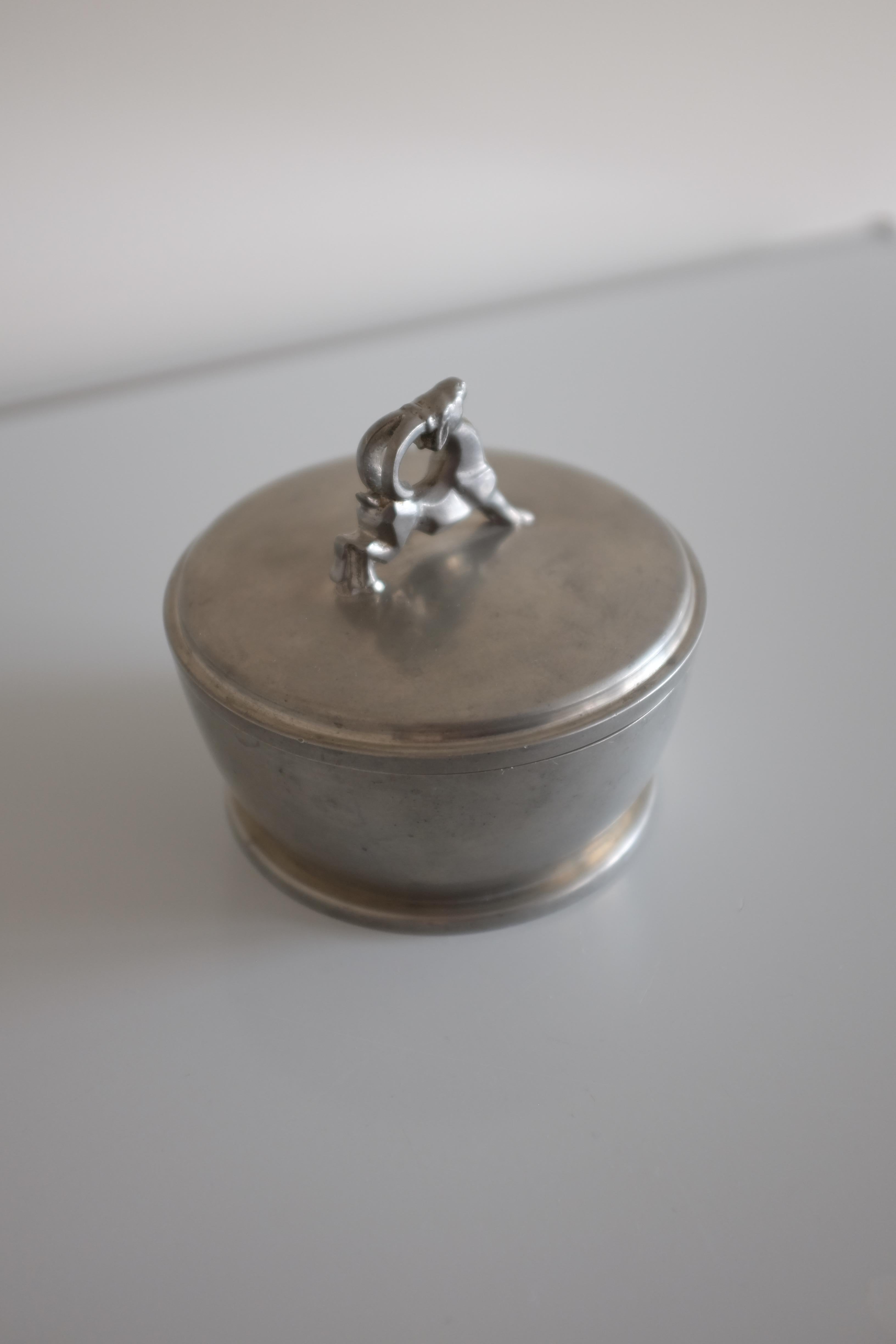 Peltro Vaso in peltro svedese del 1934 di Harald Linder in vendita