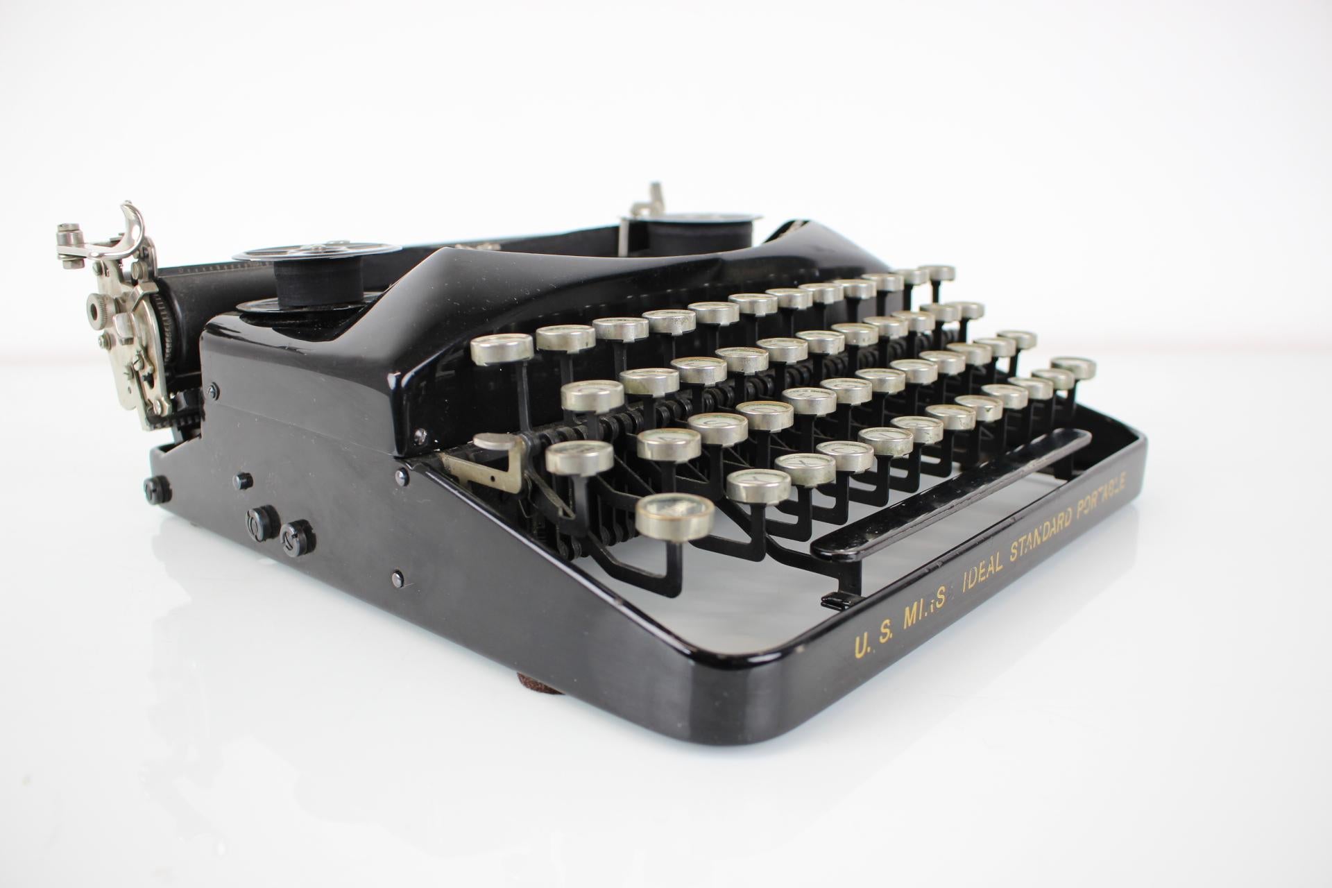Art Deco Typewriter Mirsa Ideal by Seidl and Naumann - Dresden - Germany, 1934 For Sale