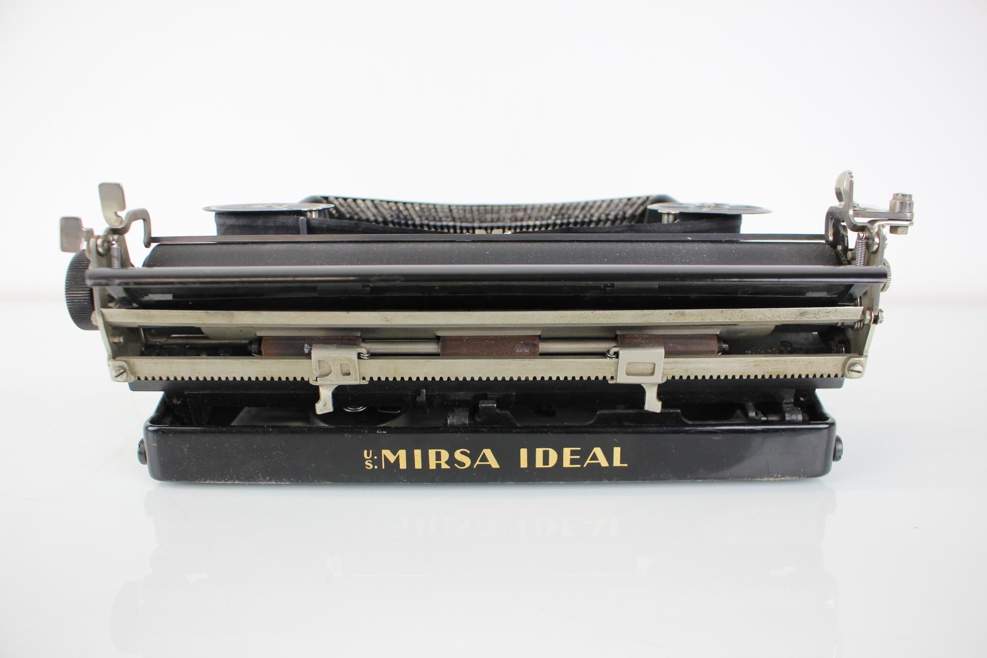 Mid-20th Century Typewriter Mirsa Ideal by Seidl and Naumann - Dresden - Germany, 1934 For Sale