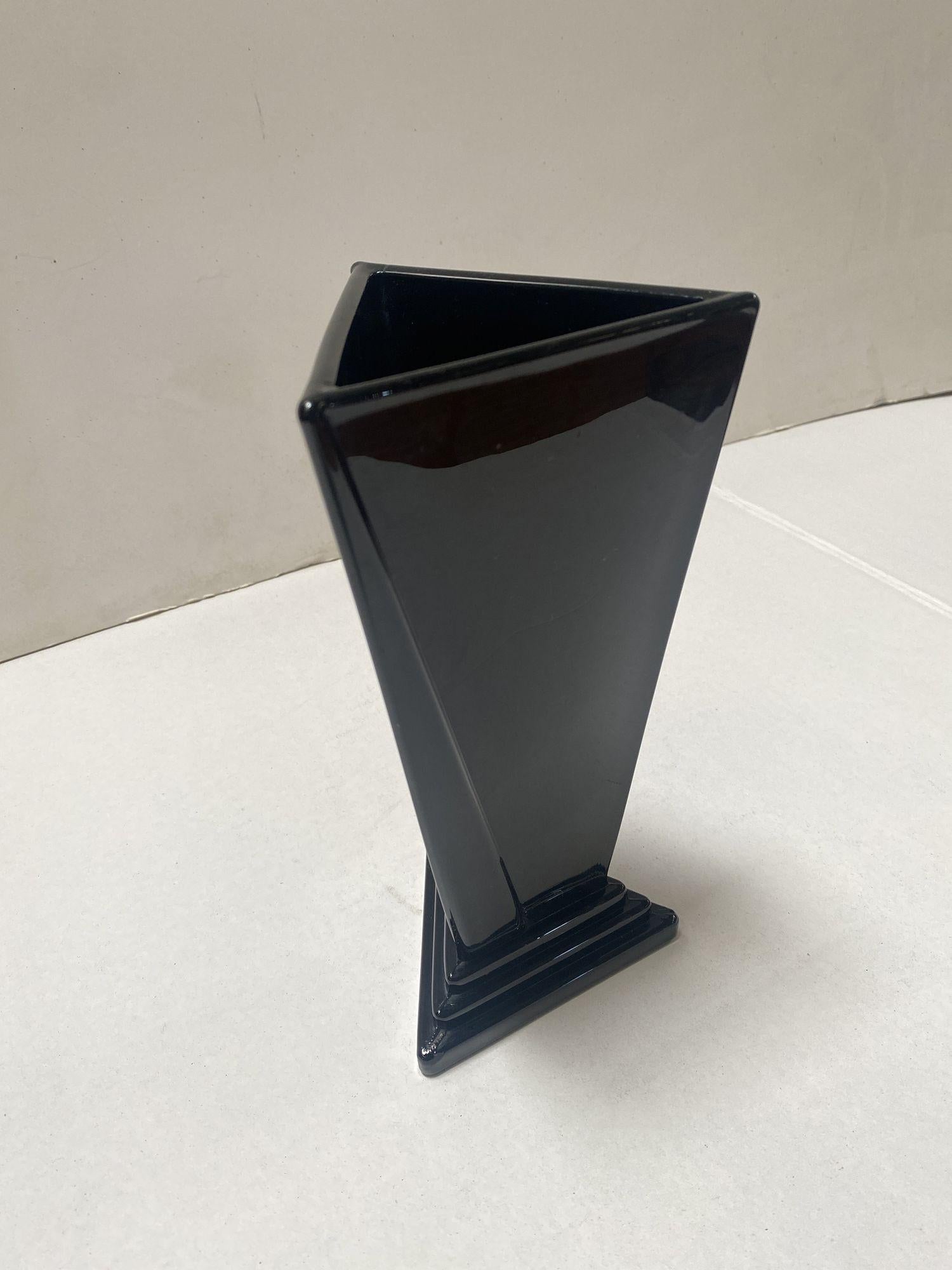 Post-Modern 1935 Art Deco New Martinsville Ebony Onyx Black Triangular Vase For Sale
