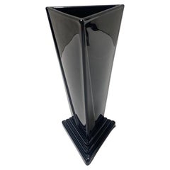 Vintage 1935 Art Deco New Martinsville Ebony Onyx Black Triangular Vase