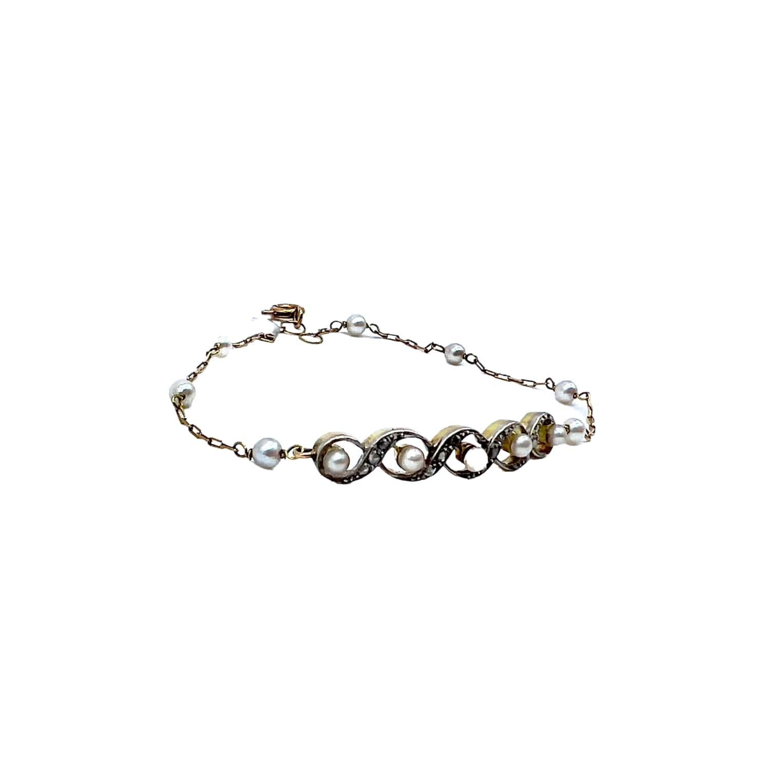 1935 Art Deco Style with Pearl and Diamonds Yellow Gold and Platinum Bracelet In Good Condition For Sale In MADRID, ES